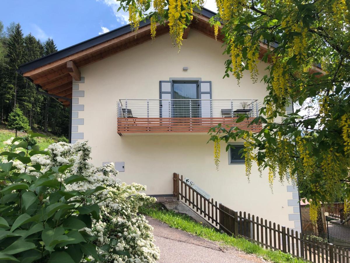 B&B Le Stagioni Di Stava Tesero Eksteriør billede